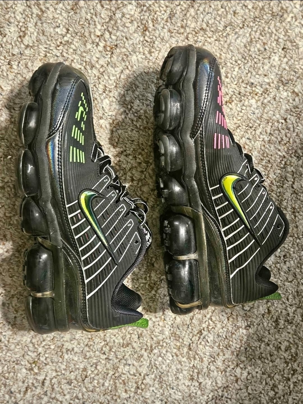 Nike Black Air VaporMax-Style Running Shoes with Neon Accents